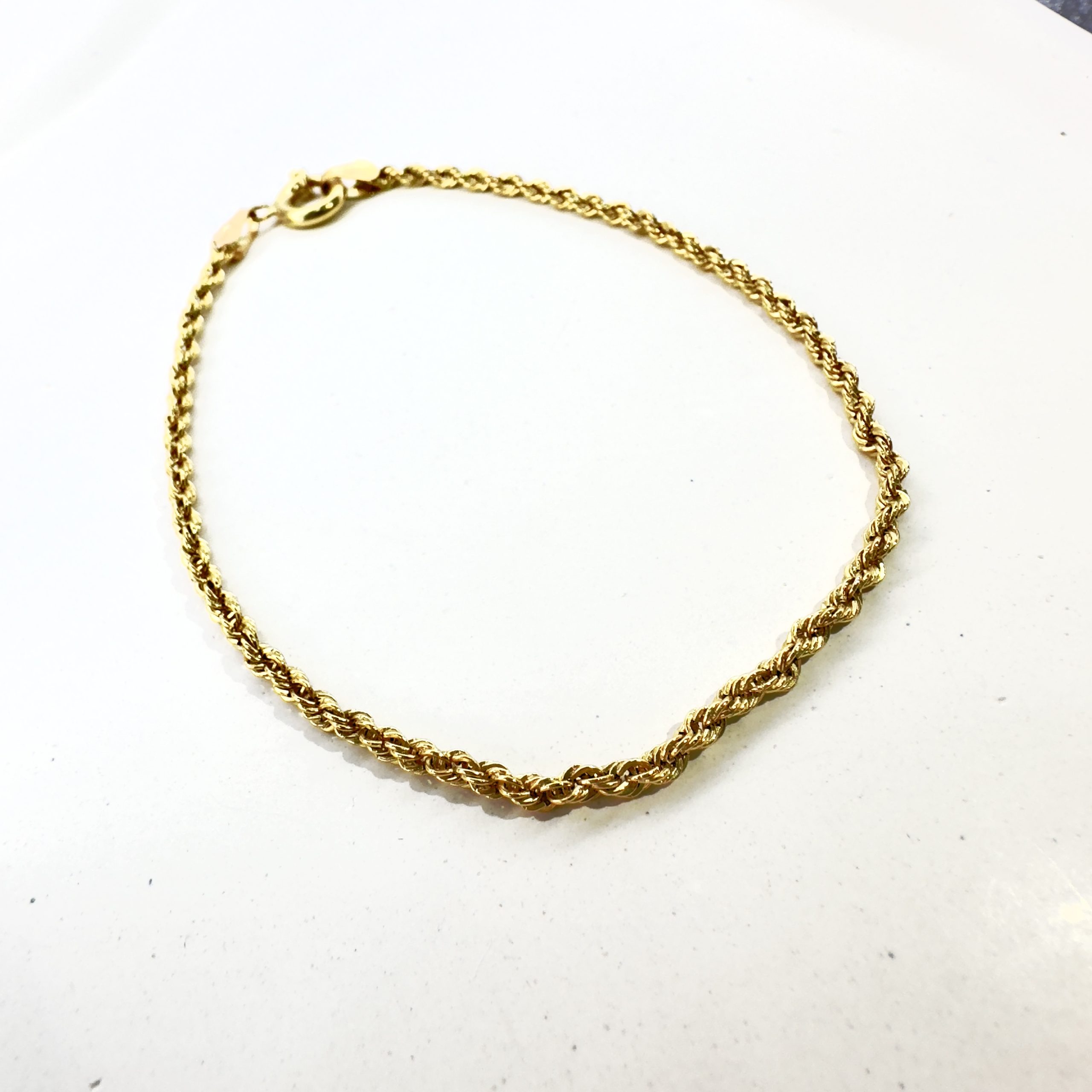 9F869FED-D6A4-4F30-854F-6656AE83FC97