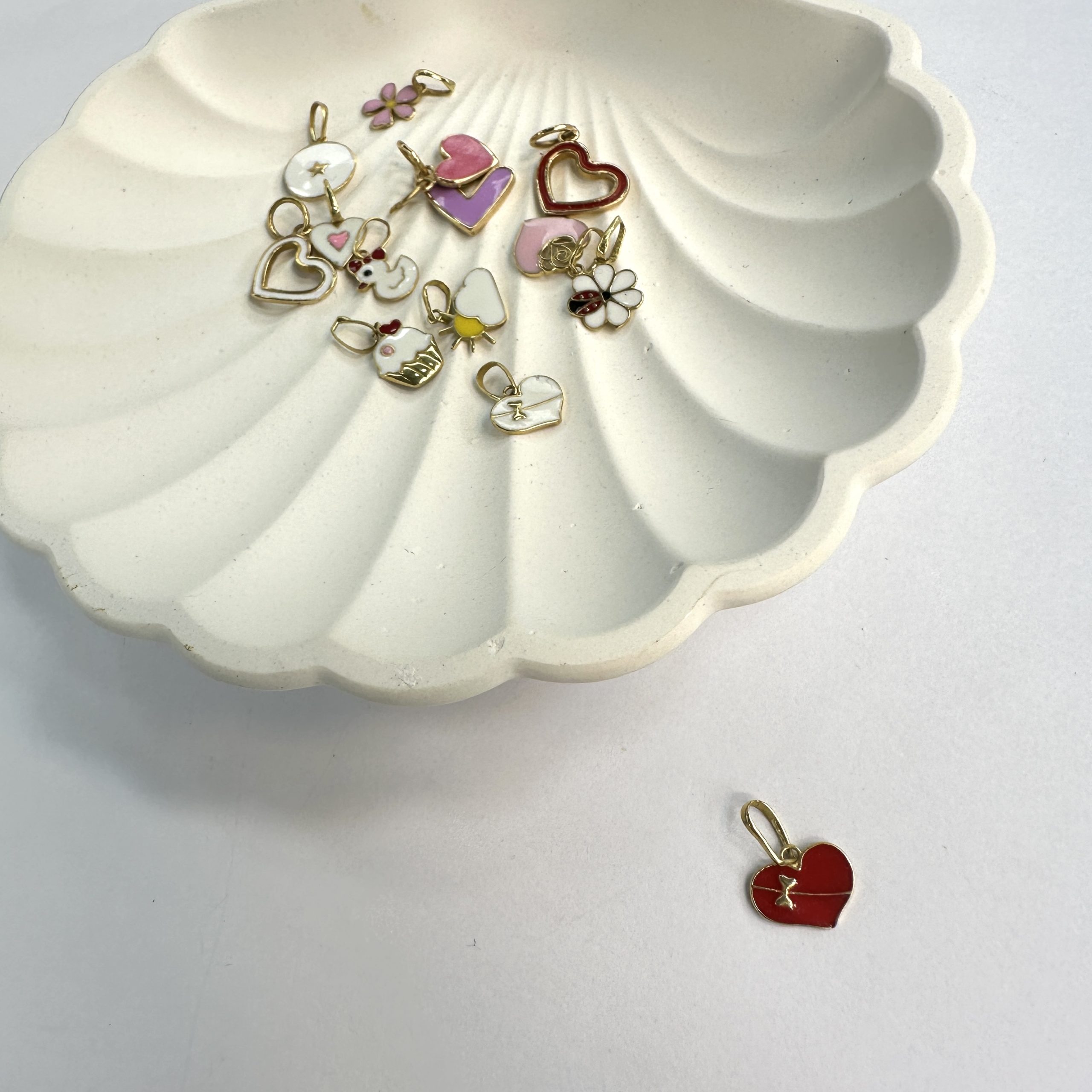 FB5EB4A2-CADF-458A-BD19-318636CED22A